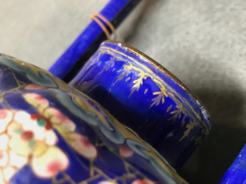 A Chinese Canton enamel teapot with floral design, 18/19th C.