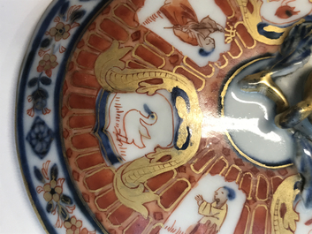 Un beurrier en porcelaine de Chine de style Imari &agrave; d&eacute;cor "Dames au Parasol", Qianlong, ca. 1736-1738
