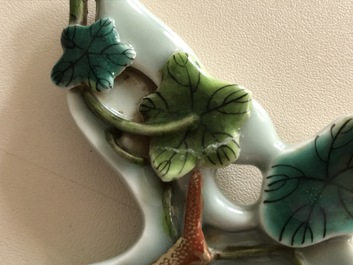 A Chinese lingzhi-shaped celadon ground brush rest, Qianlong mark, 19/20th C.