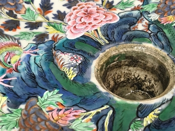 An exceptional three-piece Chinese famille rose epergne milieu-de-table, 19th C.