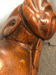 Twee Chinese bamboe figuren, 19e eeuw