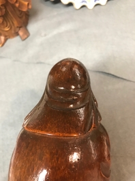 Twee Chinese bamboe figuren, 19e eeuw