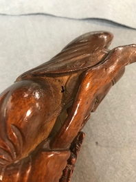 Twee Chinese bamboe figuren, 19e eeuw