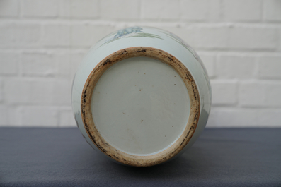 A Chinese famille rose double design vase, 19/20th C.