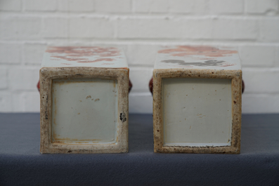 Deux vases de forme carr&eacute; en porcelaine de Chine qianjiang cai, 19/20&egrave;me