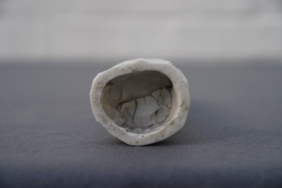 Een Chinese Dehua blanc de Chine figuur van 'Adam', Kangxi