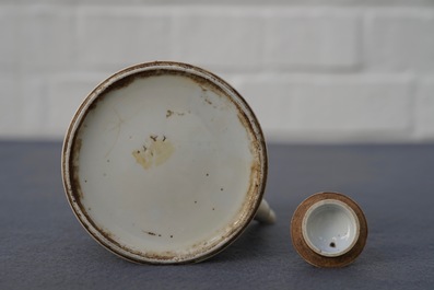 A Chinese qianjiang cai teapot and cover, 19/20th C.