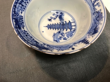Three Chinese blue and white bowls and a blue ground famille rose vase, Kangxi and 19th C.
