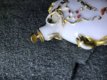 A Chinese iron red and gilt snuff bottle, Yongzheng/Qianlong