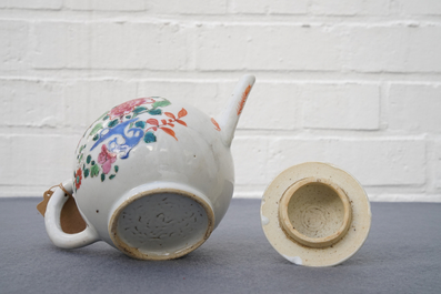 A Chinese famille rose teapot, nine cups and six saucers, Qianlong
