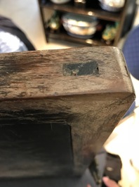 Un panneau en bois laqu&eacute; incrust&eacute; de jade et cloisonn&eacute;, Chine, 18&egrave;me