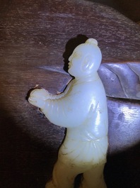 Un panneau en bois laqu&eacute; incrust&eacute; de jade et cloisonn&eacute;, Chine, 18&egrave;me