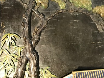 Un panneau en bois laqu&eacute; incrust&eacute; de jade et cloisonn&eacute;, Chine, 18&egrave;me