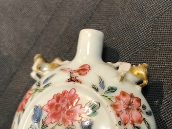 Two Chinese famille rose and verte vases and a snuff bottle, Kangxi/Yongzheng