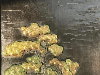 Un panneau en bois laqu&eacute; incrust&eacute; de jade et cloisonn&eacute;, Chine, 18&egrave;me