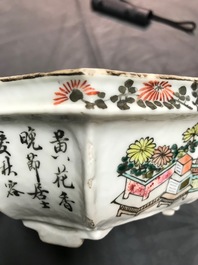 Een paar Chinese qianjiang cai jardini&egrave;res, 19/20e eeuw