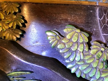 Un panneau en bois laqu&eacute; incrust&eacute; de jade et cloisonn&eacute;, Chine, 18&egrave;me