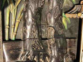 Un panneau en bois laqu&eacute; incrust&eacute; de jade et cloisonn&eacute;, Chine, 18&egrave;me