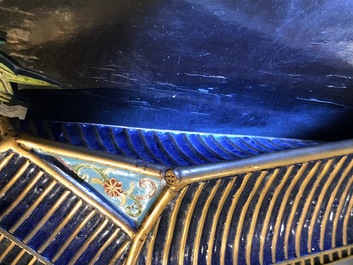 Un panneau en bois laqu&eacute; incrust&eacute; de jade et cloisonn&eacute;, Chine, 18&egrave;me