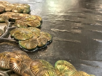 Un panneau en bois laqu&eacute; incrust&eacute; de jade et cloisonn&eacute;, Chine, 18&egrave;me