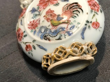Two Chinese famille rose and verte vases and a snuff bottle, Kangxi/Yongzheng