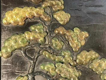 Un panneau en bois laqu&eacute; incrust&eacute; de jade et cloisonn&eacute;, Chine, 18&egrave;me