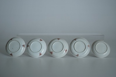 A lot of 33 Chinese famille rose cups and 27 saucers, Yongzheng/Qianlong