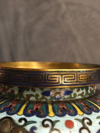 A Chinese cloisonn&eacute; tripod incense burner and cover, 19/20th C.