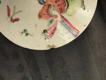 Een Chinese famille rose schotel, een dekselpot en een kom, 19e eeuw