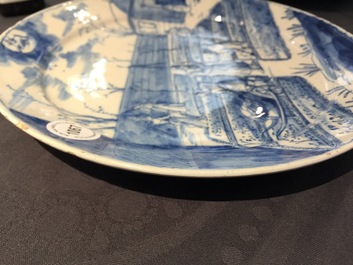 Une assiette en fa&iuml;ence de Delft bleu et blanc de la s&eacute;rie des "Zodiaques", premier quart du 18&egrave;me
