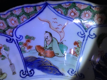 Un plat en porcelaine de Chine famille verte aux armes de Louvain, Kangxi/Yongzheng