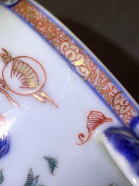 Drie ronde Chinese dekselterrines van het servies van Koning Lodewijk XV van Frankrijk, Yongzheng, ca. 1732