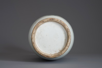 A Chinese famille rose 'Immortals' vase, 19/20th C.