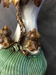 Two Chinese verte bisquit and blanc de Chine figures of Guanyin, 18/19th C.