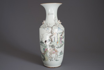 A Chinese famille rose 'Immortals' vase, 19/20th C.