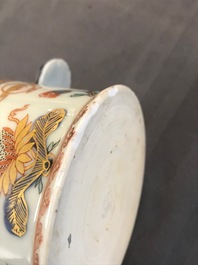 Drie ronde Chinese dekselterrines van het servies van Koning Lodewijk XV van Frankrijk, Yongzheng, ca. 1732
