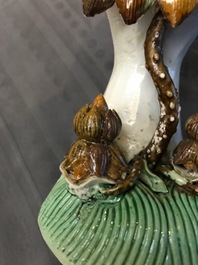 Two Chinese verte bisquit and blanc de Chine figures of Guanyin, 18/19th C.