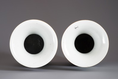 Two Chinese famille rose vases with figures in a garden, 19/20th C.