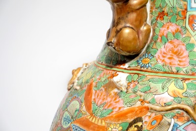 A large Chinese Canton famille rose vase, 19th C.