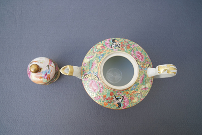 A Chinese Canton Mandarin famille rose 34-piece tea service, Daoguang