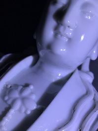 A Chinese Dehua blanc de Chine figure of Guanyin, 19th C.