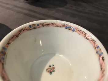 A lot of 33 Chinese famille rose cups and 27 saucers, Yongzheng/Qianlong