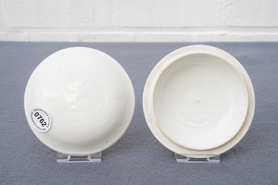 A Chinese round Dehua blanc de Chine box and cover with incised design, Ming/Qing