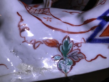 Een Japanse Imari kandelaar in de vorm van een Bijin, Edo, 17/18e eeuw
