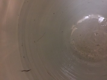 Un pot en porcelaine de Chine bleu et blanc, &eacute;poque Transition