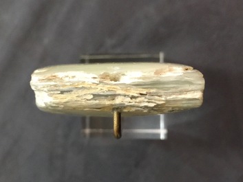 Quatre pi&egrave;ces en jade sculpt&eacute; de style archa&iuml;que, 19/20&egrave;me