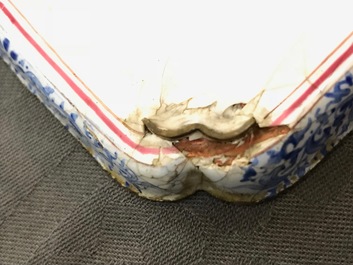 Twee vierkante Chinese Canton email schoteltjes, Qianlong