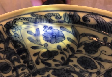 A Chinese blue and white figurative panel bowl, Wanli