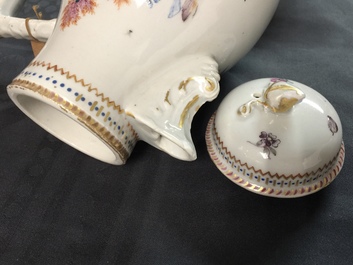 A Chinese famille rose 18-part tea service with fruit baskets and flowers, Qianlong