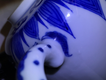 A large Chinese ovoid-shaped blue and white teapot, Kangxi